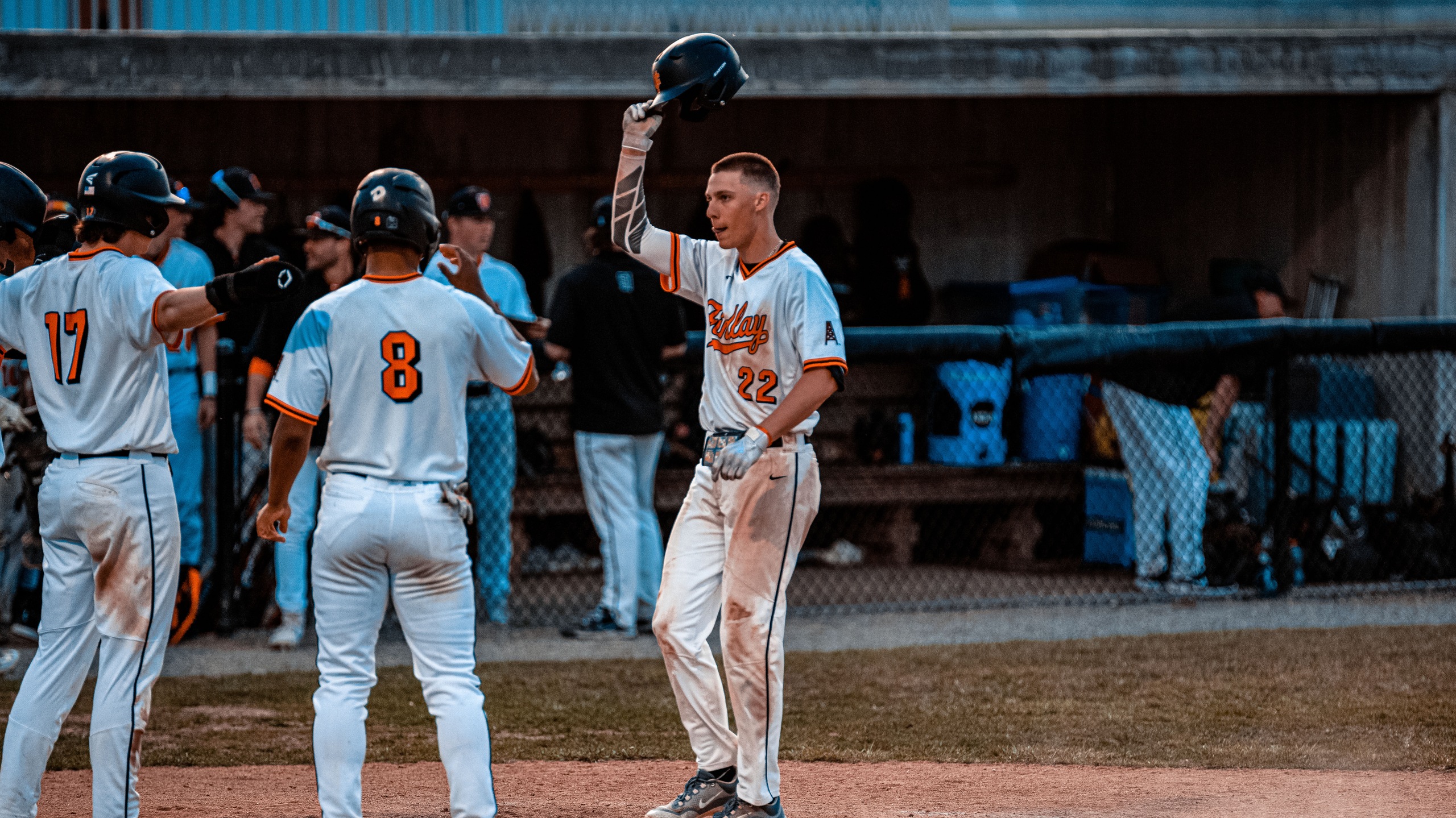 Walk in the Park | Oilers Take Advantage of 25 Free Bases in Doubleheader Drubbing of Mercyhurst