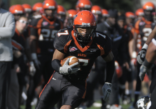 Oilers Win in Overtime, 43-42 Over #22 Wayne State