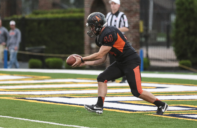 Findlay Hosts Hillsdale on Homecoming