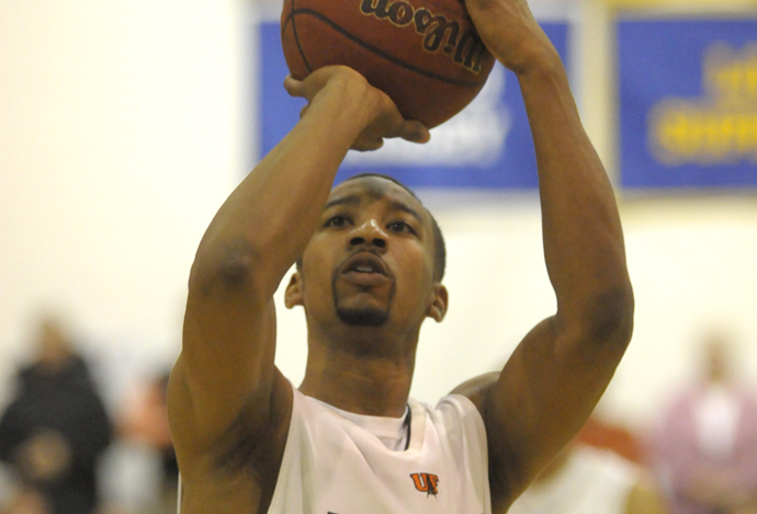 Oilers Hang On For 72-71 Overtime Win Over Tiffin