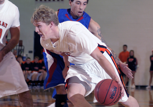 #7 Oilers Pound Glass, Win 92-62 Over Fighting Scots