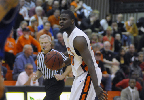 Oilers Face Warriors in 2nd Round at Hillsdale
