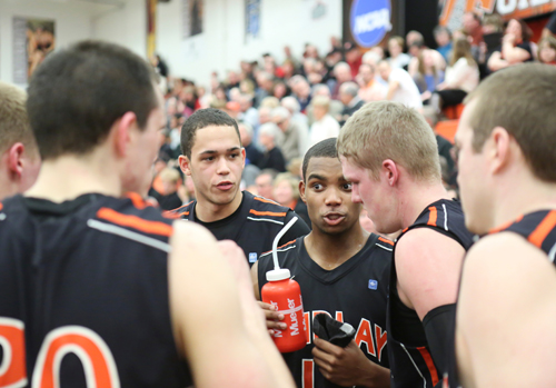 Oilers to Host Hillsdale in Opening Round