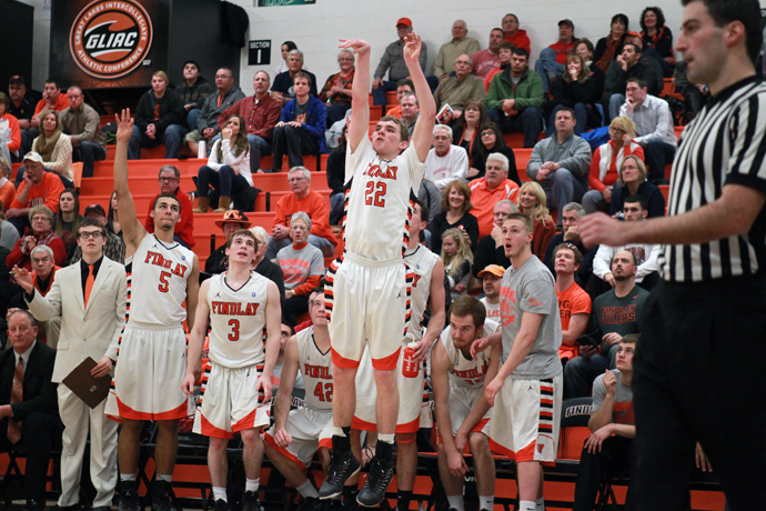 Kahlig Lifts Oilers to 71-67 OT Win at Wayne St.
