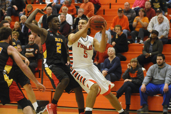 Oilers Snap 3-Game Skid with 76-72 Win