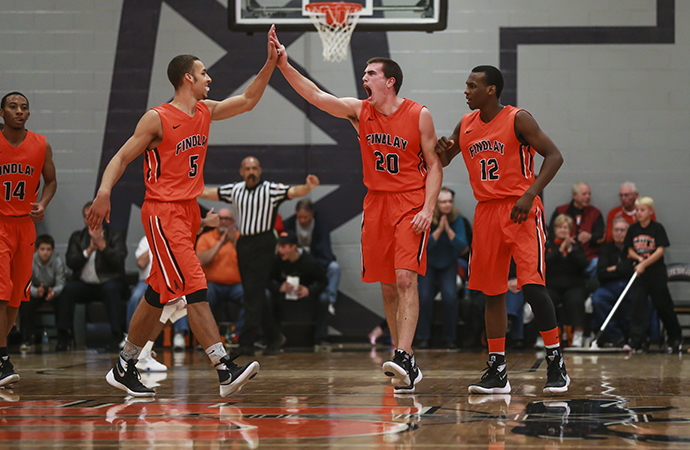 Oilers Head to Walsh, Host Malone for Senior Day