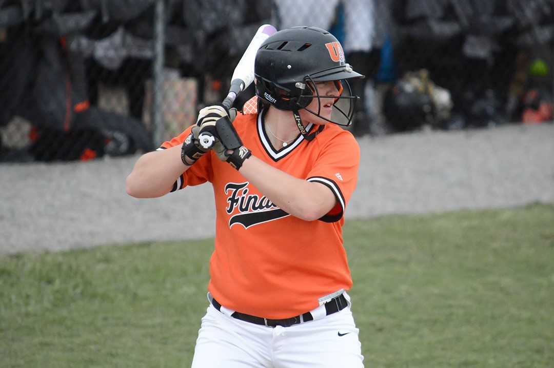 Oilers Drop Two in Non-Conference Play