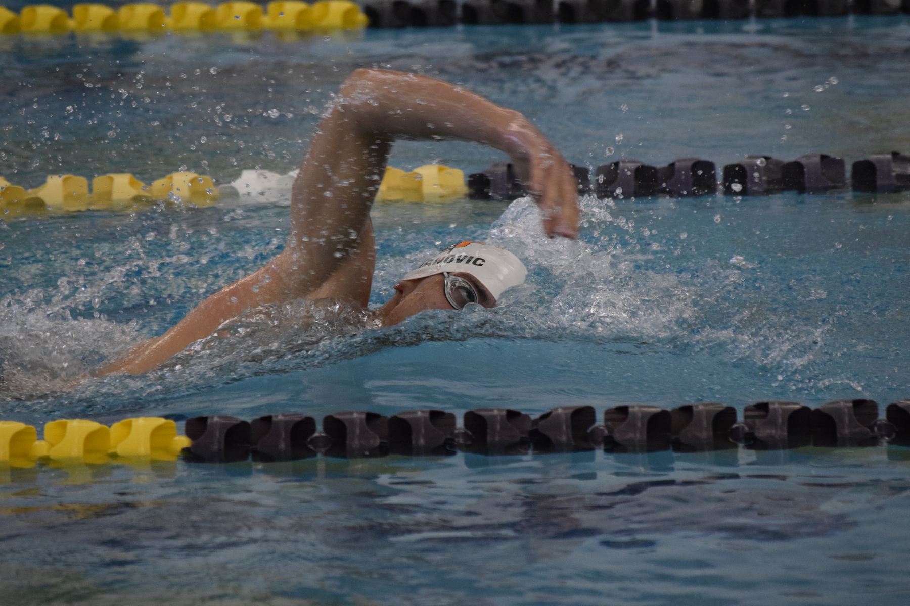 Oilers Complete Dual Meet with U Indy