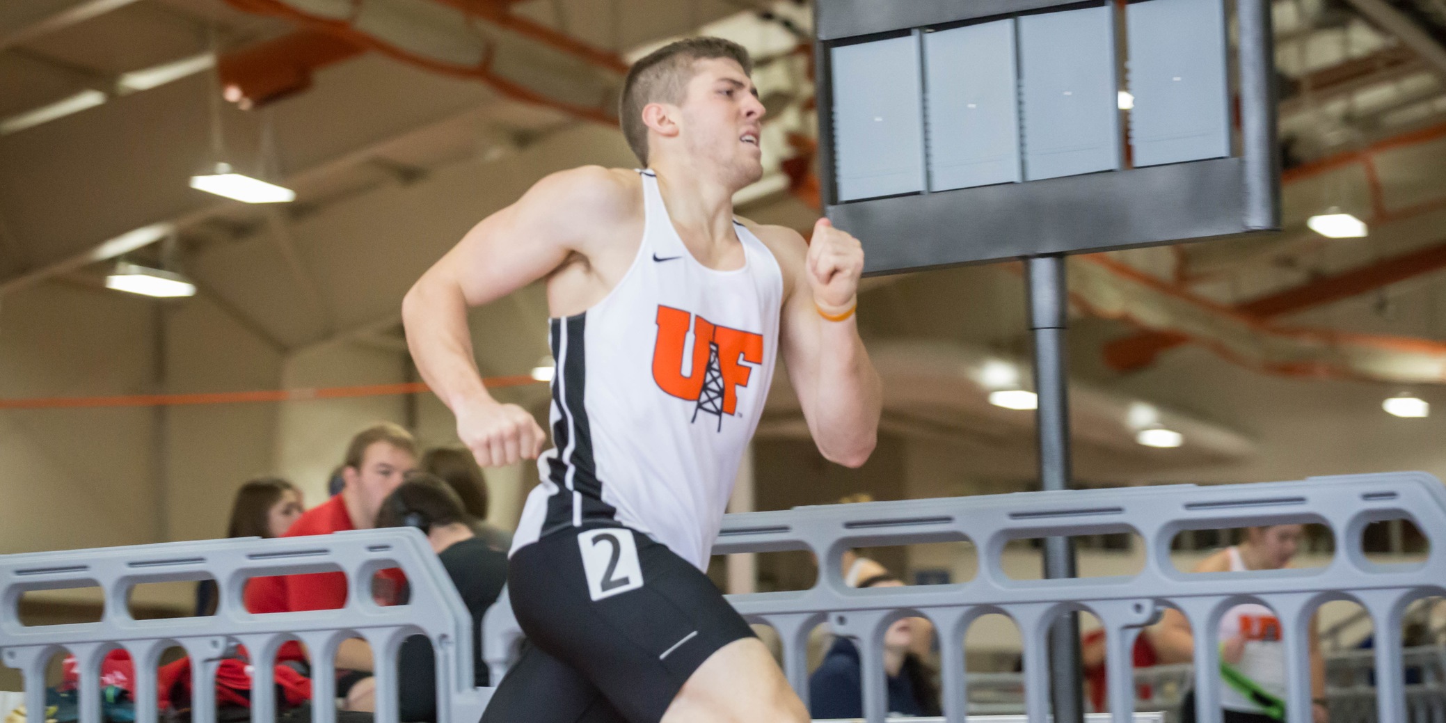 Oilers Complete Day 1 at G-MAC Championship