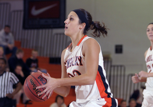Oilers Rally, But Fall Short Against Tusculum