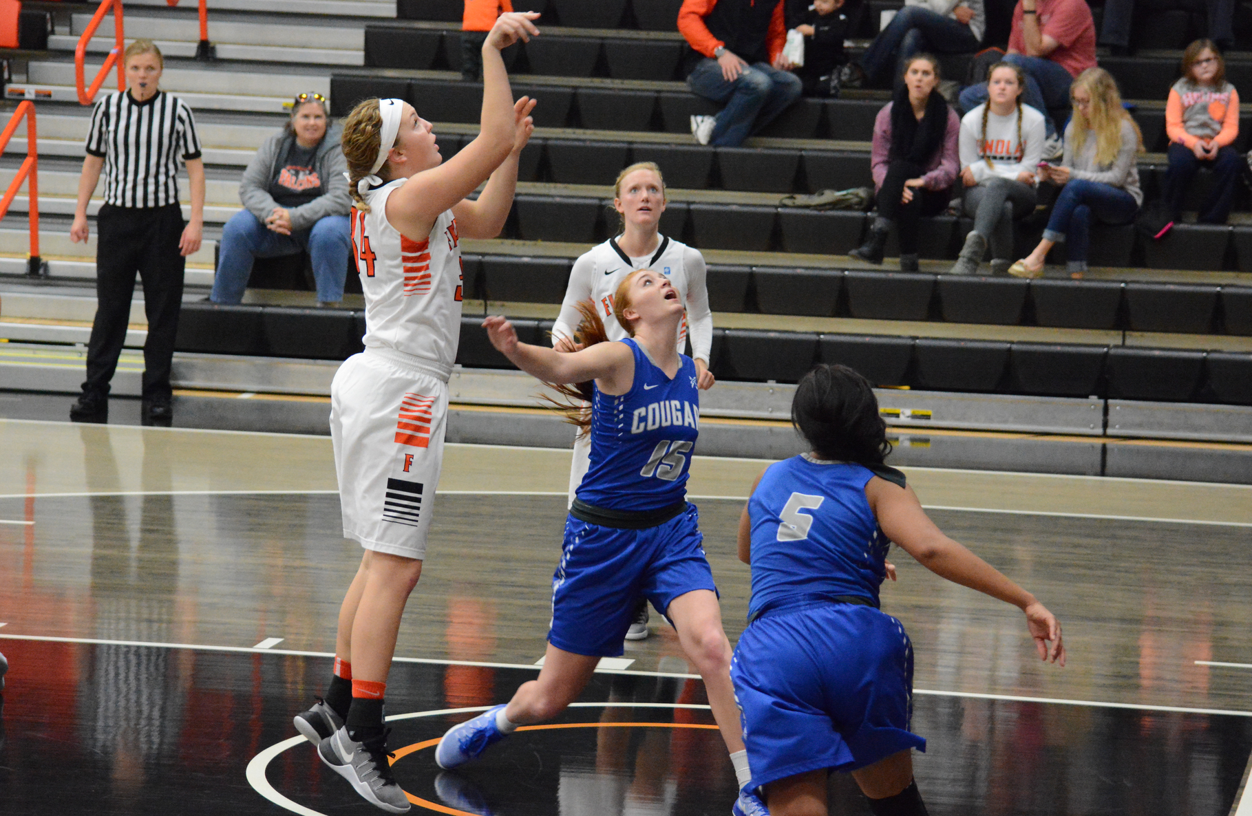 Early Lead Propels Oilers Over St. Francis