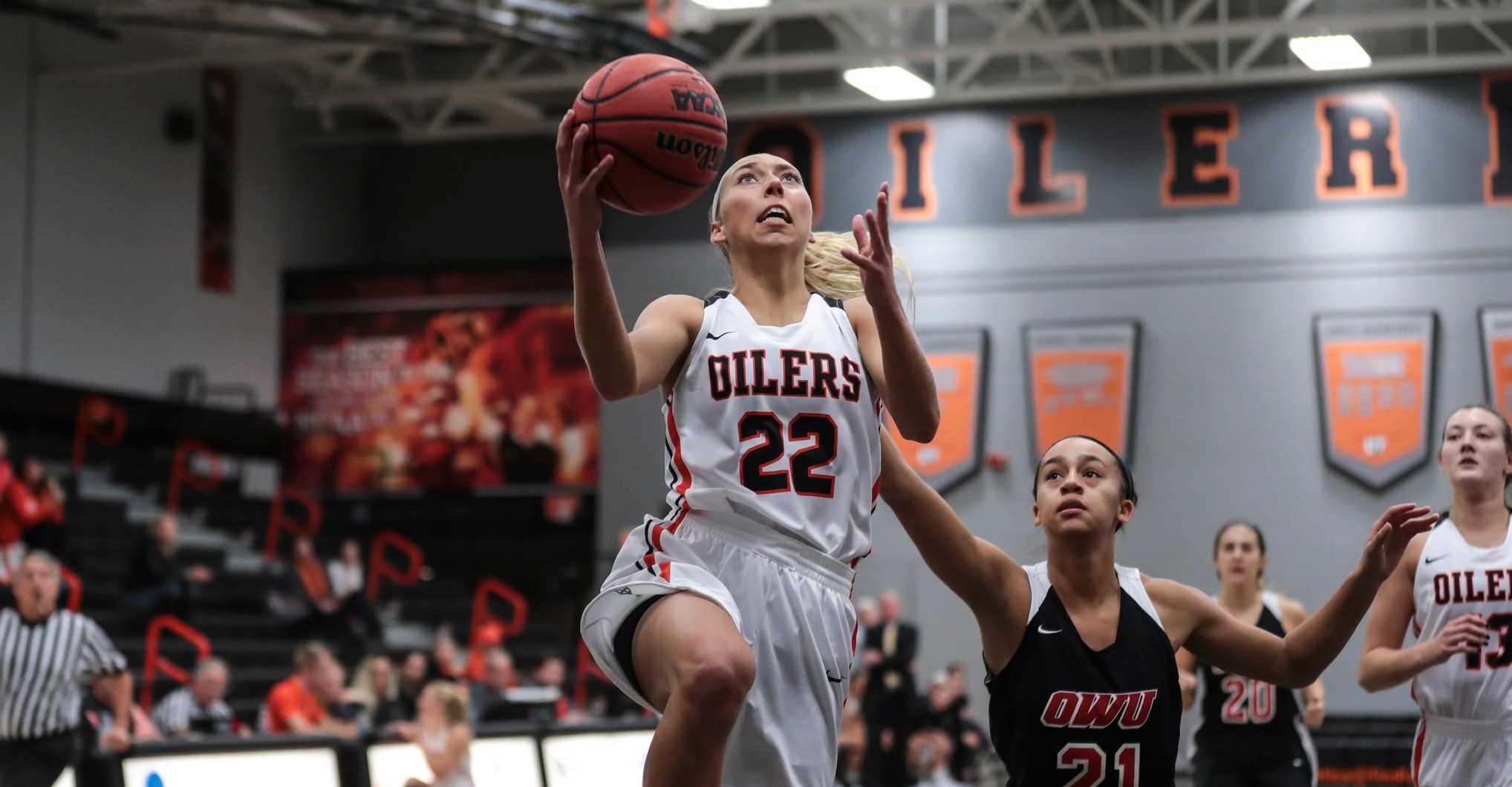 Oilers Open Season With 20-Point Win at Wayne State