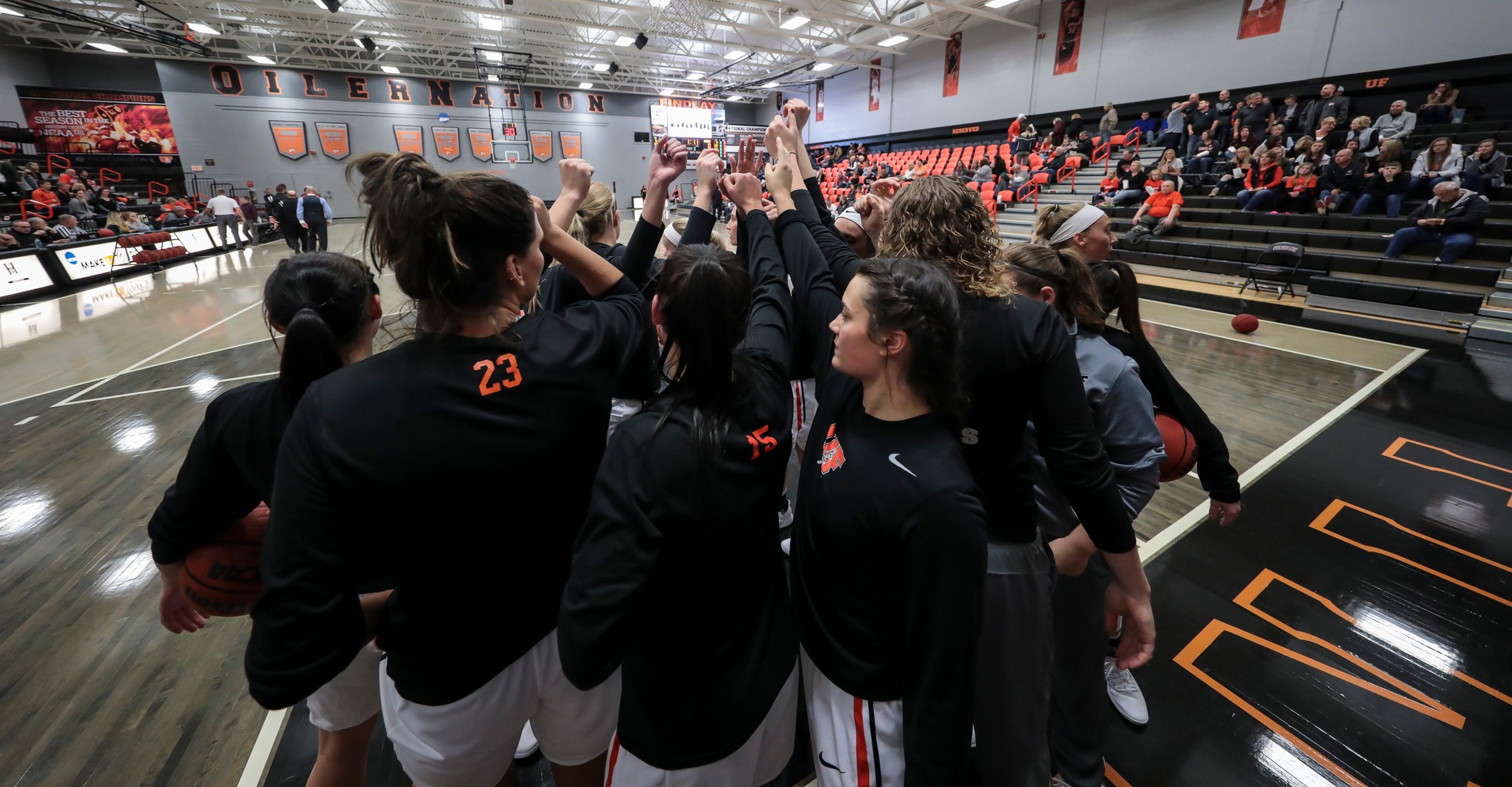 Oilers Host Hillsdale in First Round of G-MAC Tournament