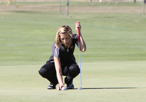 Women's Golf Qualifies for East Regional