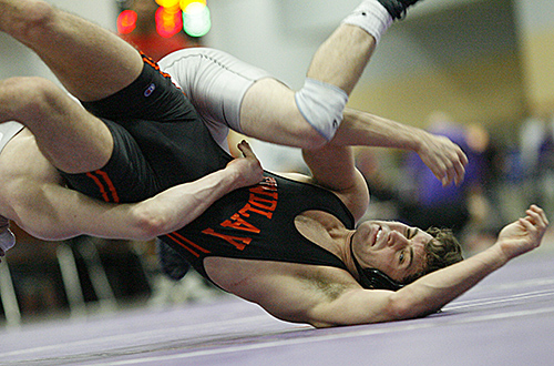 Sergent, Walters Lead Roughnecks at National Duals