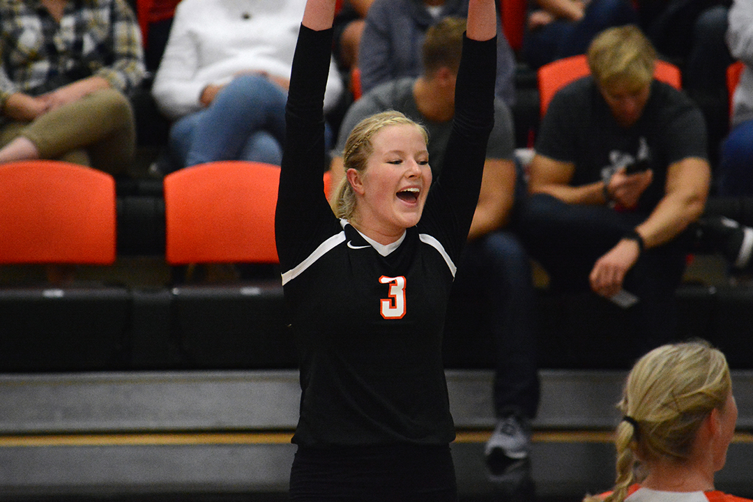 #25 Oilers Bounce Back with 3-0 Victory over Ursuline
