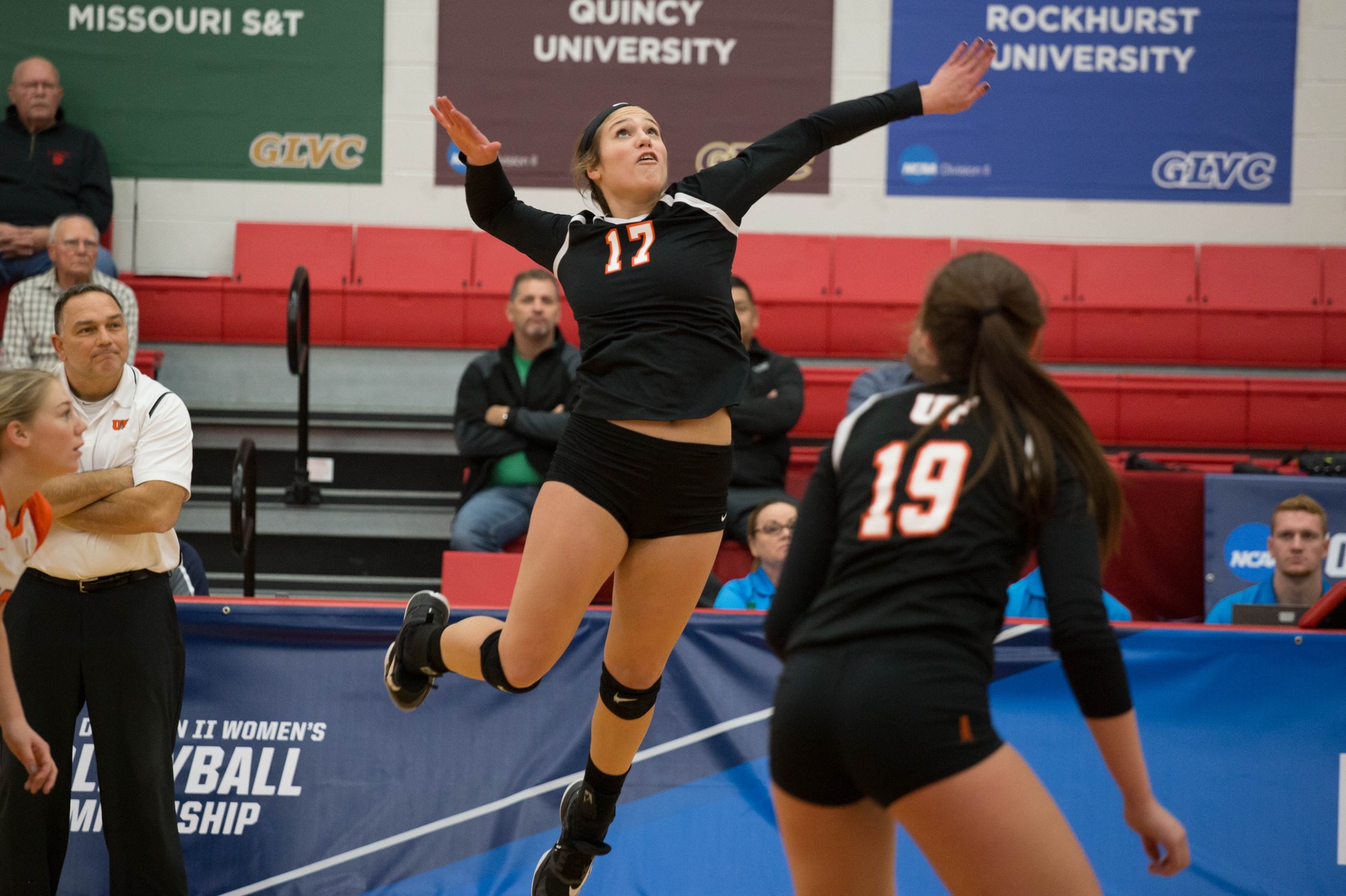 Izzy Murphy finished with a career high 19 kills to help lead the Oilers