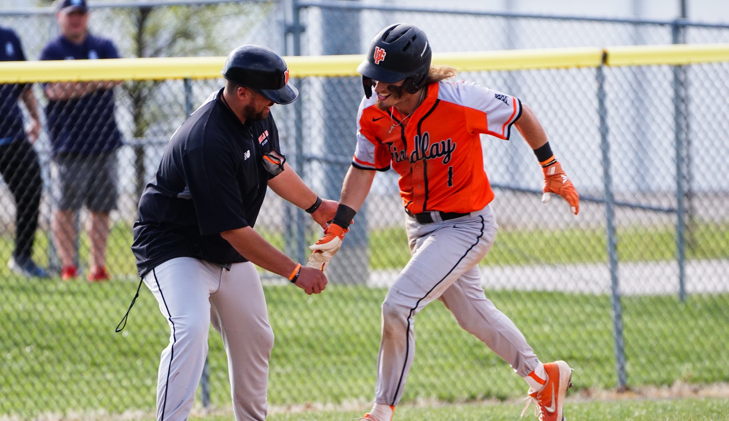 Findlay Splits with Tiffin to Begin Final Home Series of the Season
