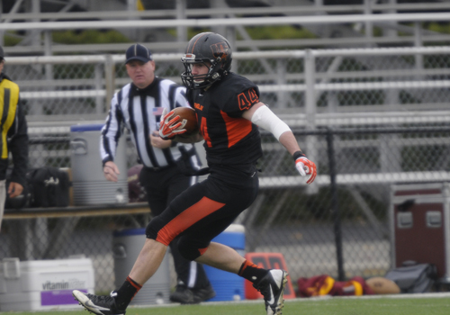 Oilers End Season With 49-28 Win Over Walsh