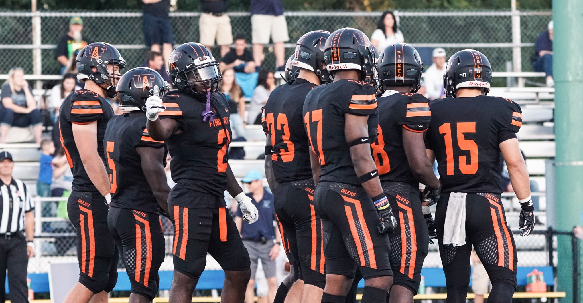 Oilers Host Battlers in Homecoming Game