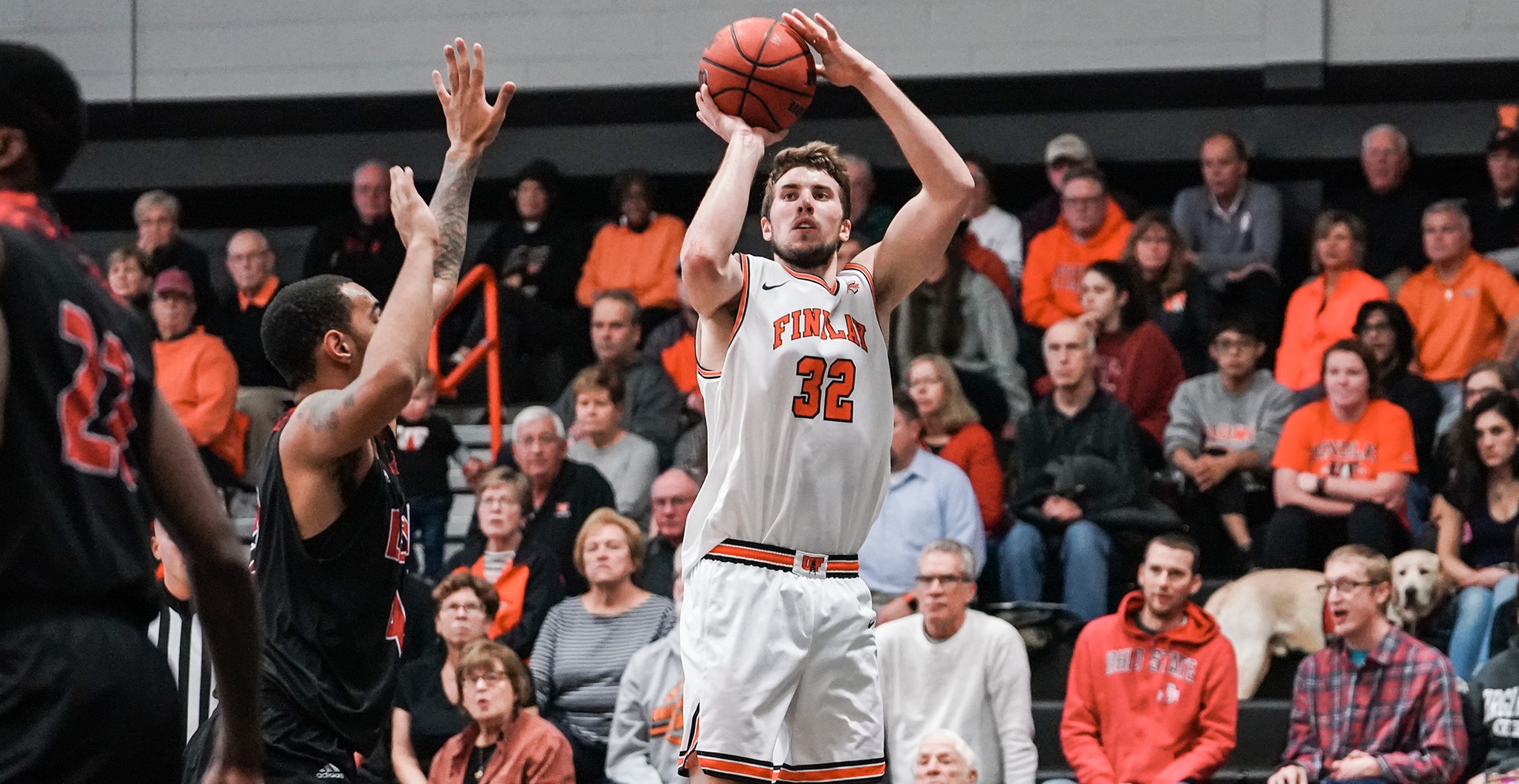 Oilers Fall Short at Hillsdale