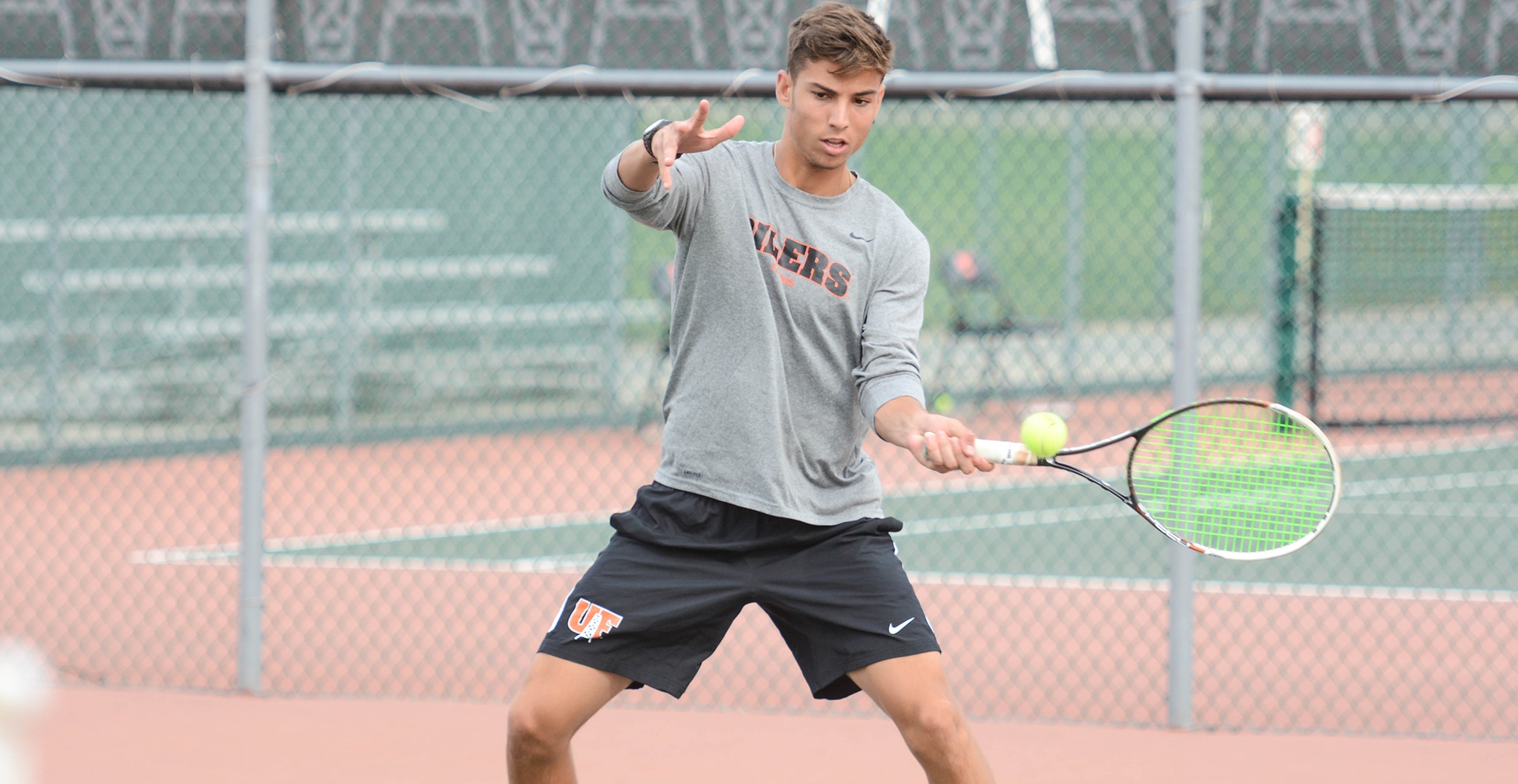 Oilers Fall at Grand Valley St.