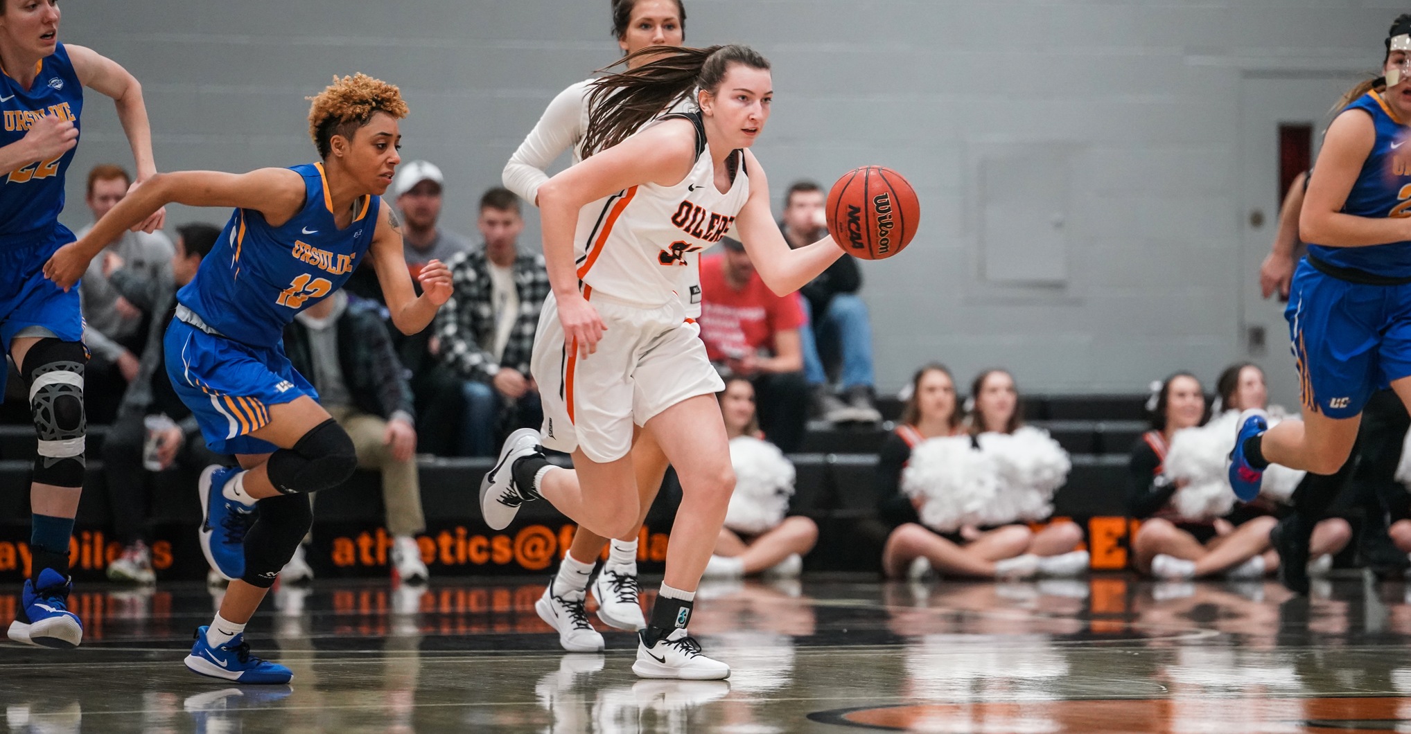 Third Quarter Dominance Lifts Oilers to Victory Over Feisty Arrows
