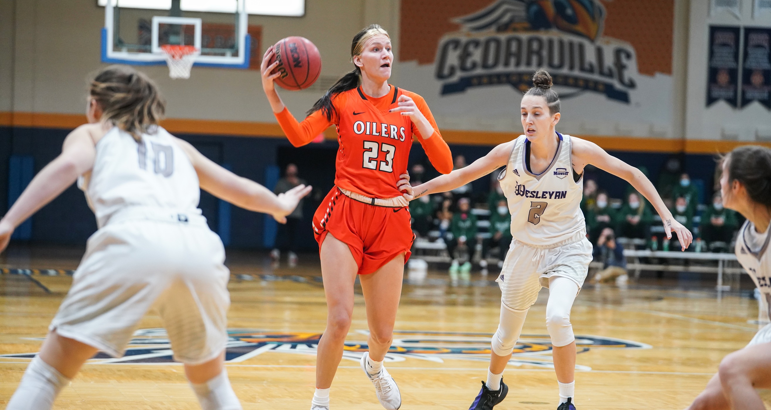 Oilers Bow Out in G-MAC Semifinals | Kin Sets Single-Season Scoring Record