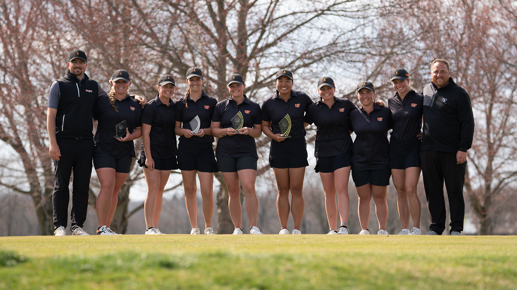 2022 Women's golf champions at Findlay Spring Invite.