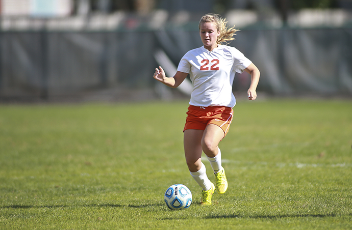Women's Soccer Loses 2-0 to Wildcats